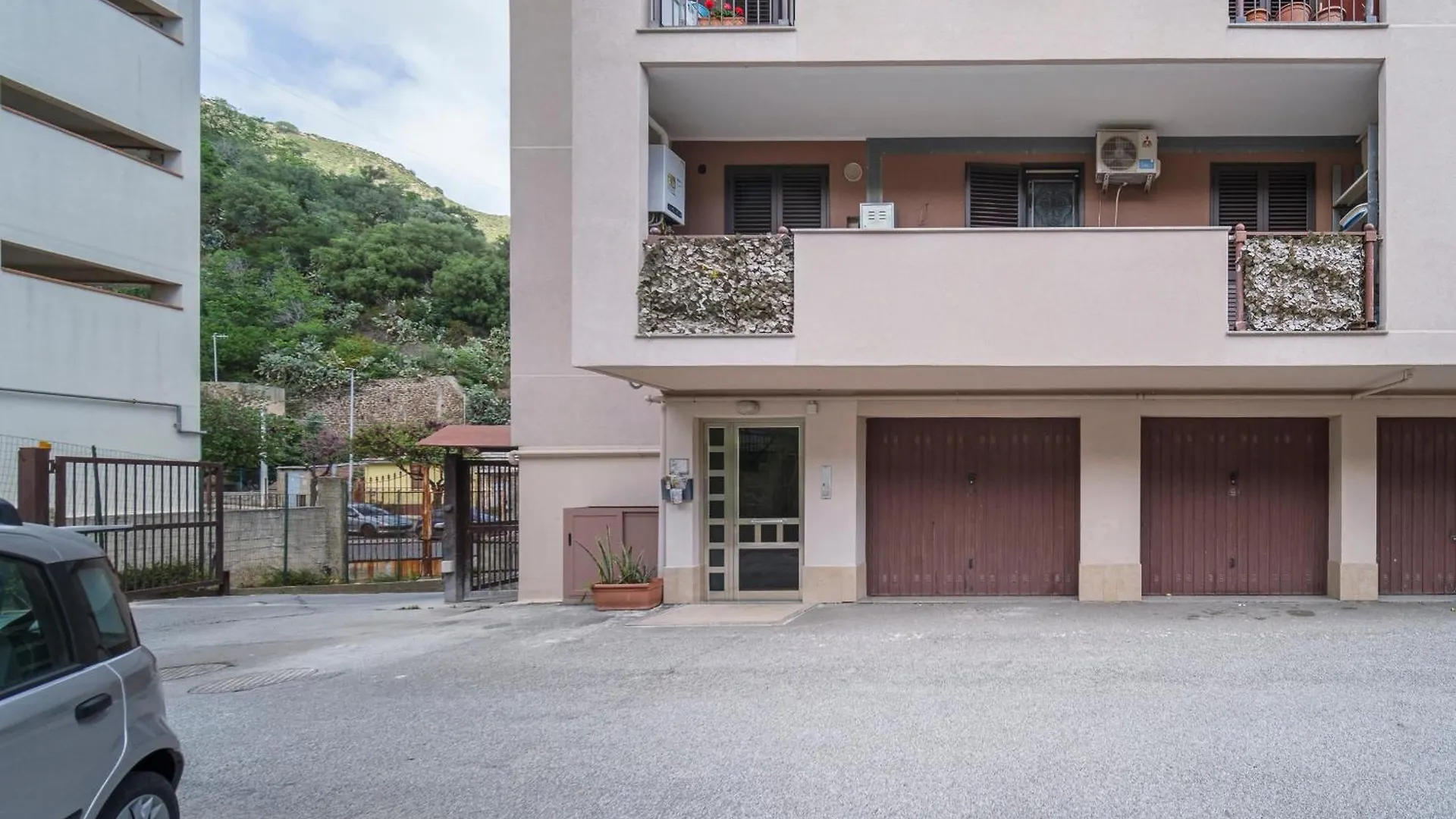 Appartamento Mata E Grifone - Bivani Con Posto Auto Messina